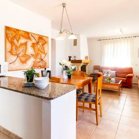 Holiday home 2 Casas By Interhome *